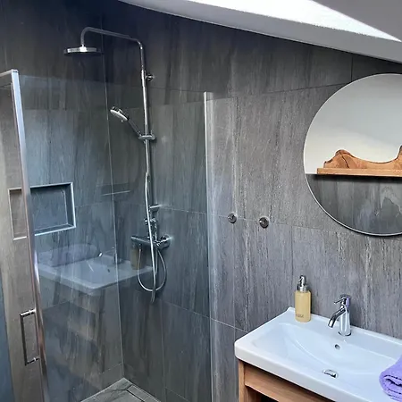 Ferienwohnung Am Lukasbauerhof شقة *